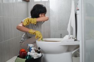 Cara menghilangkan bau tidak sedap di toilet